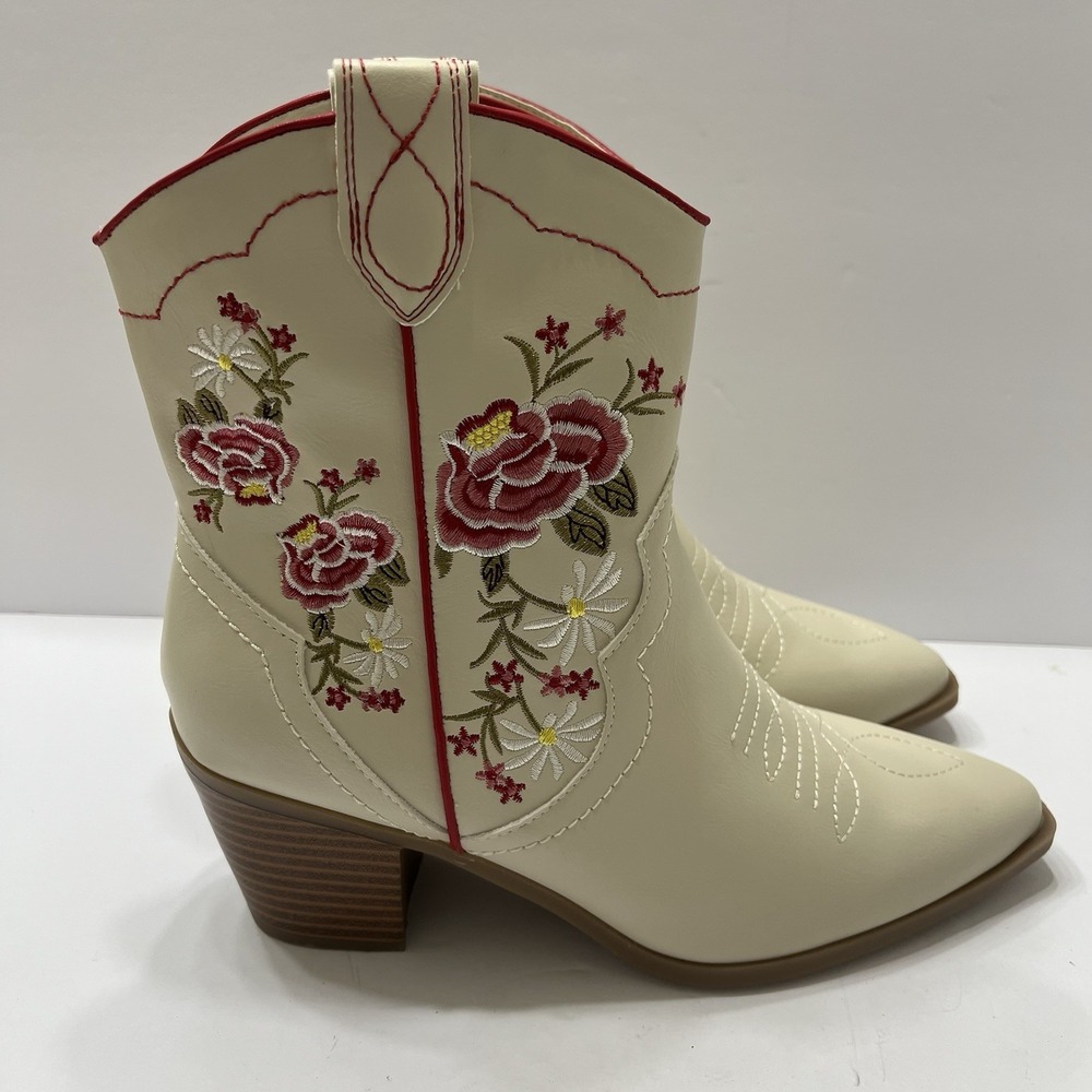 The Pioneer Women Western Ankle Boots Embroidered Flowers Cream Pinks Women's 9